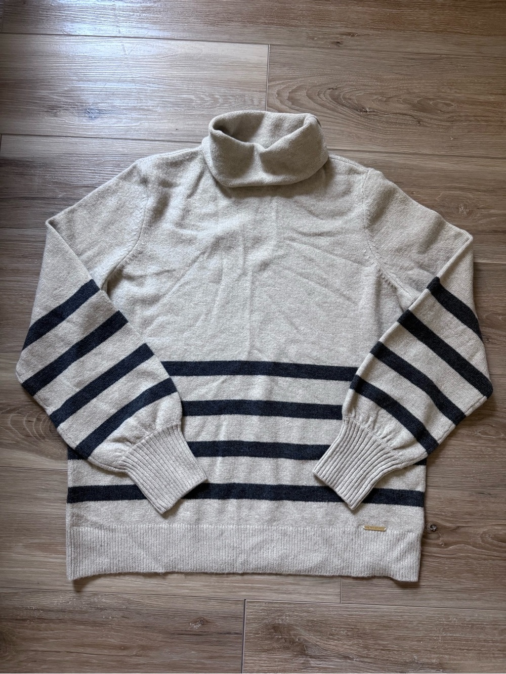 Michael Kors Striped Wool Baby Alpaca Blend Turtleneck Sweater Striped Cowl Neck